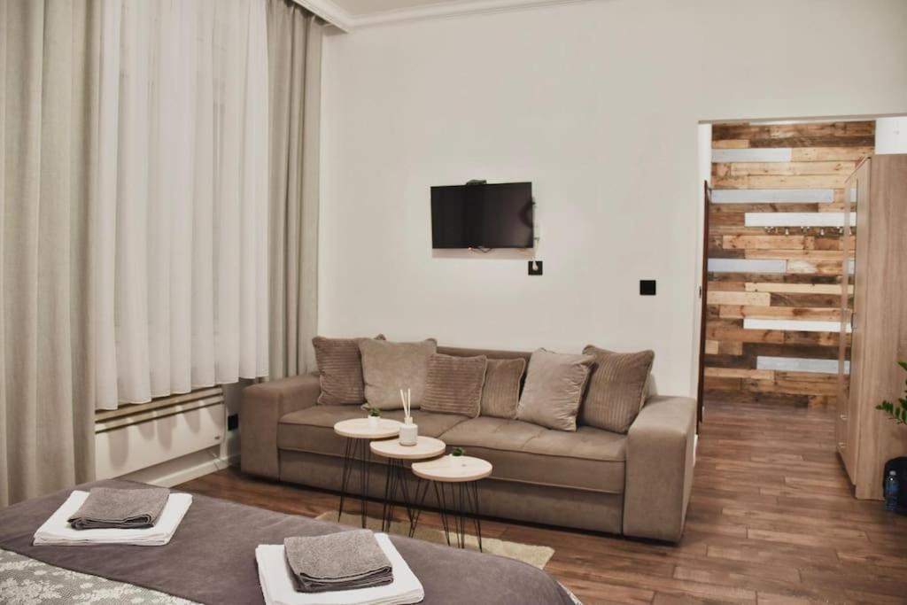 Apartment In Belgrade With Small Parking Space Exterior foto